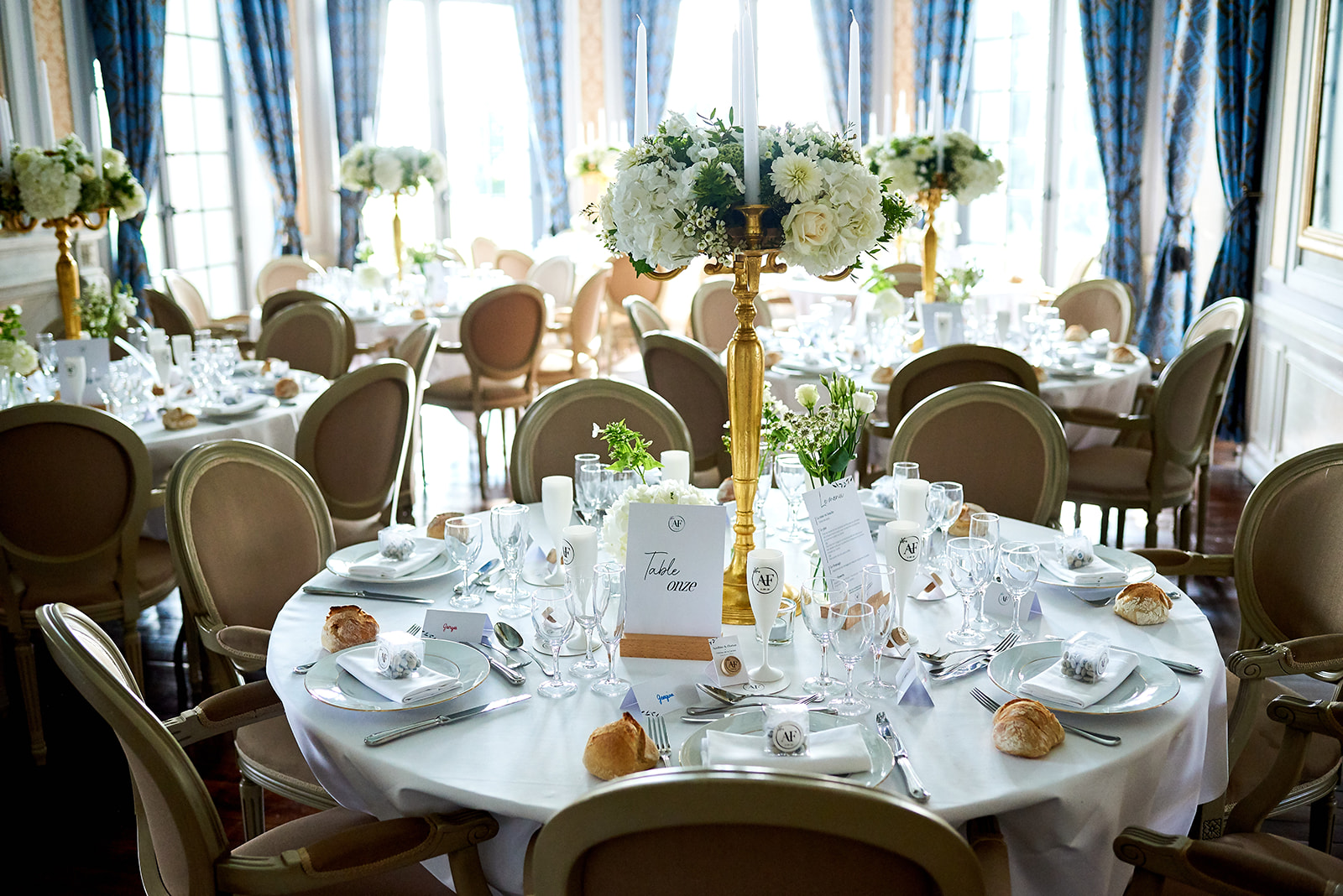 Mariage Apolline & Florian - Décoration table mariage Organisation de mariage romantique chic - Hera Mariage Wedding Planner - Auvergne - Puy de Dôme - Clermont-Ferrand - Allier - Haute-Loire - Cantal