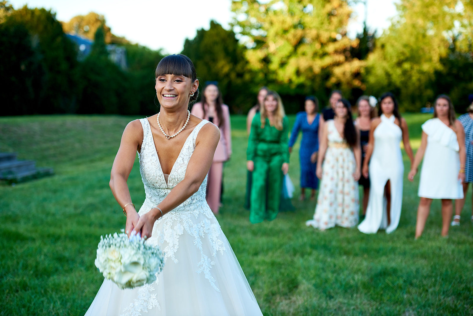 Mariage Apolline & Florian - Lancer de bouquet Organisation de mariage romantique chic - Hera Mariage Wedding Planner - Auvergne - Puy de Dôme - Clermont-Ferrand - Allier - Haute-Loire - Cantal