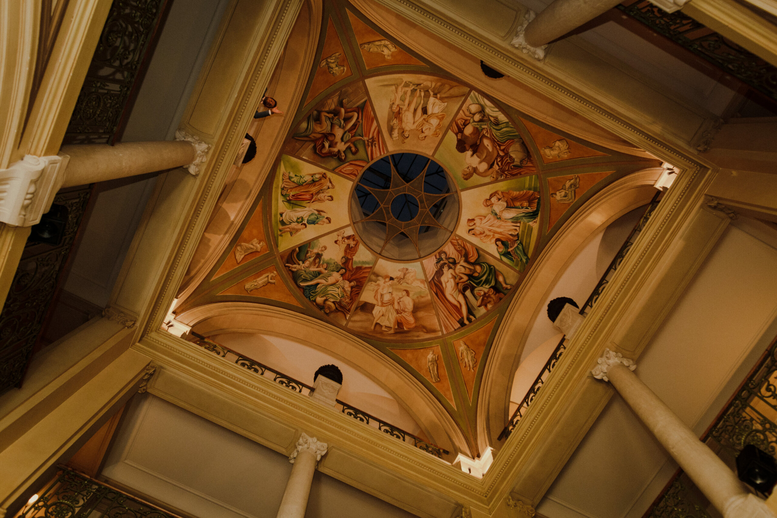 Atrium du Château de la Canière - Puy de Dôme