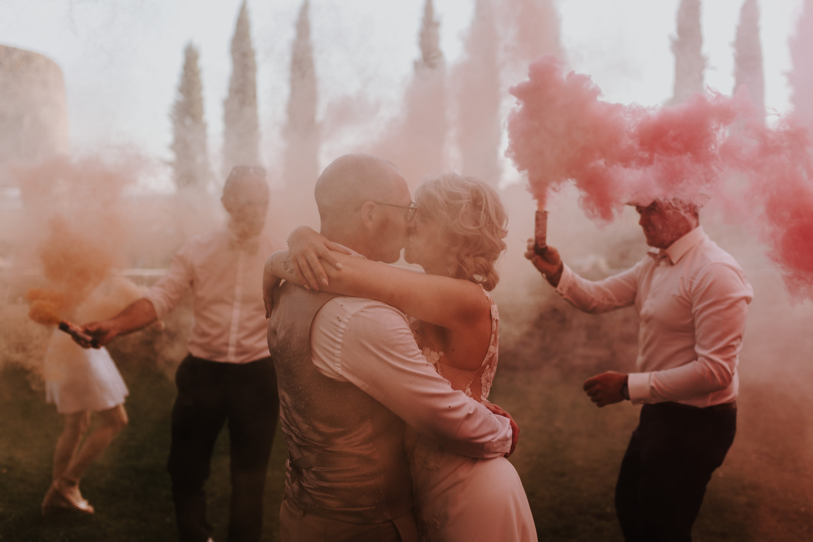 Mariage Emilie & Pierre - Photo mariés Organisation Mariage tout en douceur et en couleur - Hera Mariage Wedding Planner - Auvergne - Puy de Dôme - Clermont-Ferrand - Allier